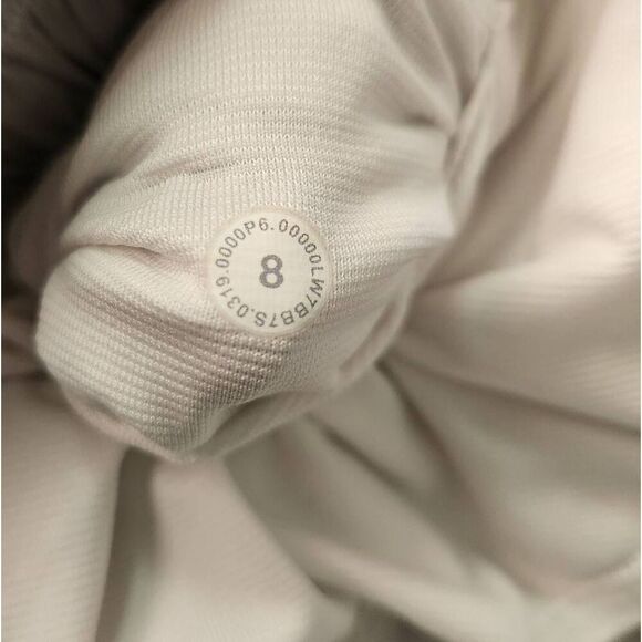 Lululemon Hotty Hot Short Reflective Size 8 - Picture 6 of 6